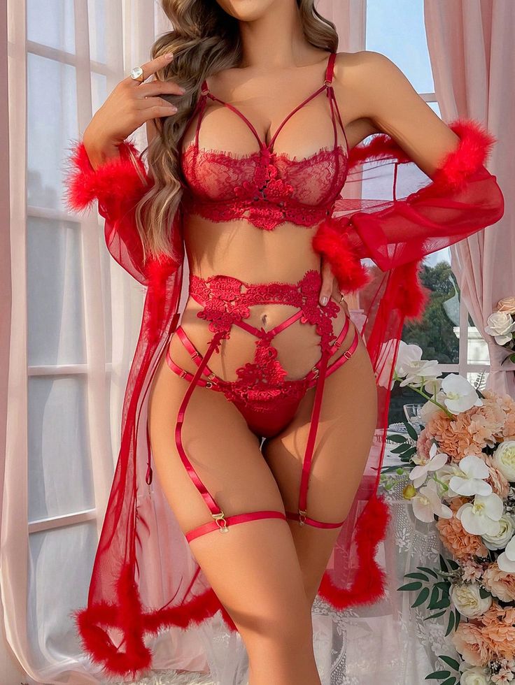 Ensemble_de_lingerie_en_dentelle_a_armature_jarretiere-1.jpg